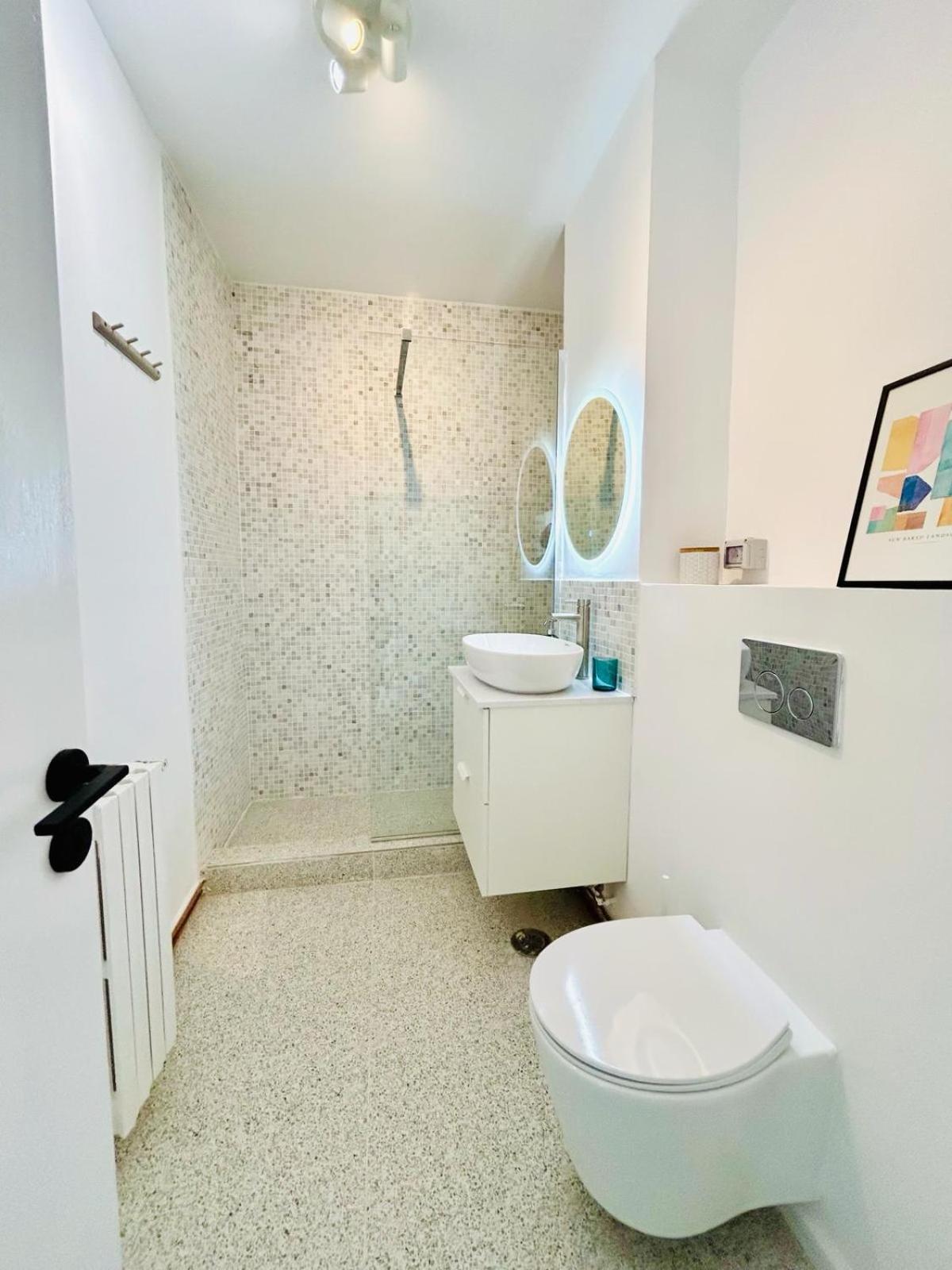 Urban Parkside Retreat Cozy 2-Bed Ap By Metro Διαμέρισμα Βουκουρέστι Εξωτερικό φωτογραφία